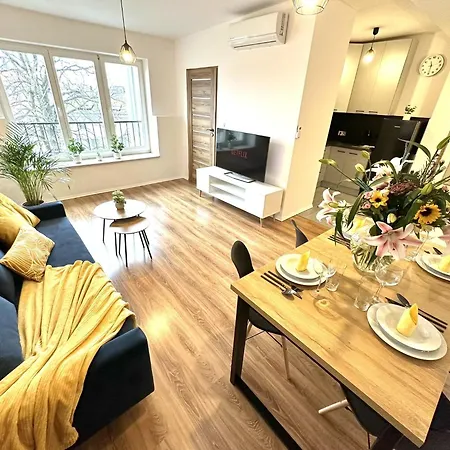 Apartment Cozy Old-town At Kazimierz +ac, Kitchen And Netflix Krakow